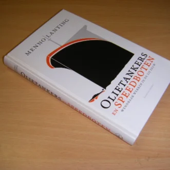 How Oil Tankers and Speedboats Reveal the Secrets of Organizational Agility-Oil Tankers and Speedboats